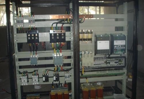 工業(yè)級耐高溫加熱棒：確保高效加熱的解決方案