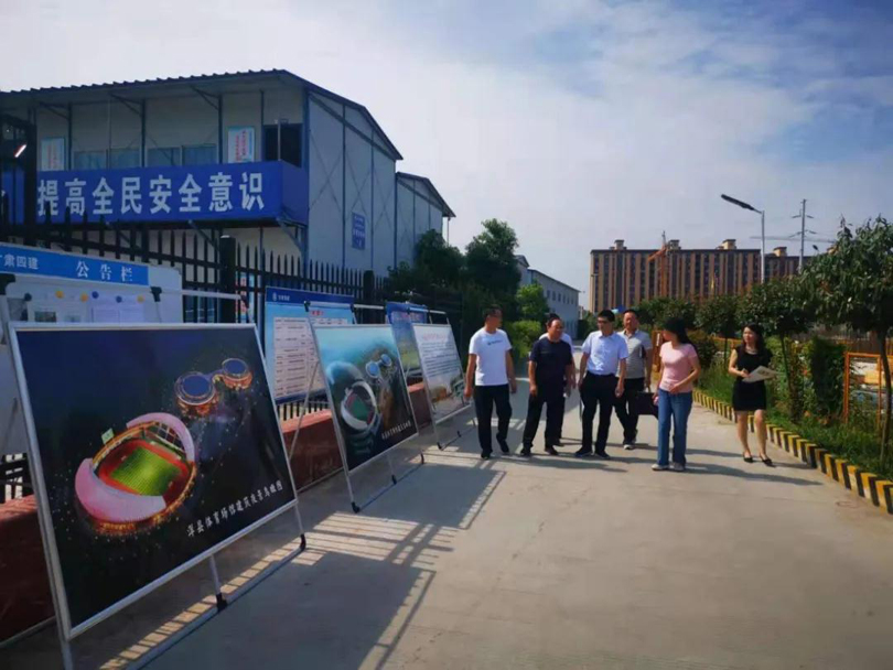 Will the yellow car be yellow in the end?